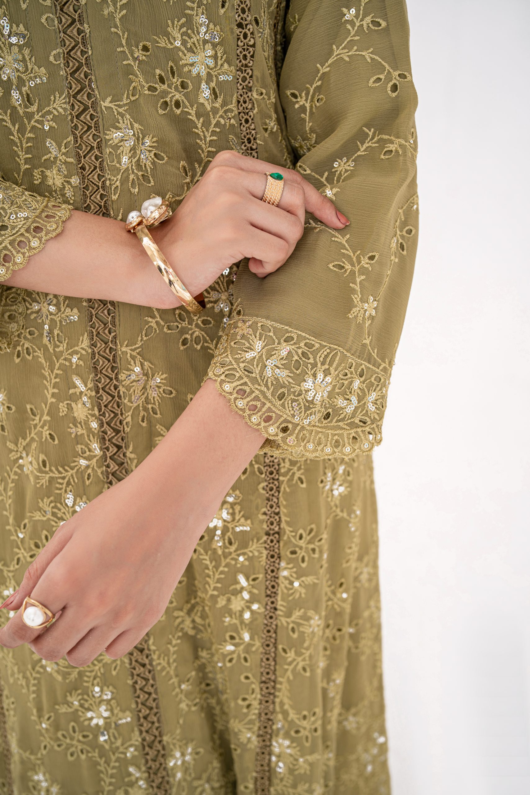 Waniya – Soft Olive Moss - Image 7