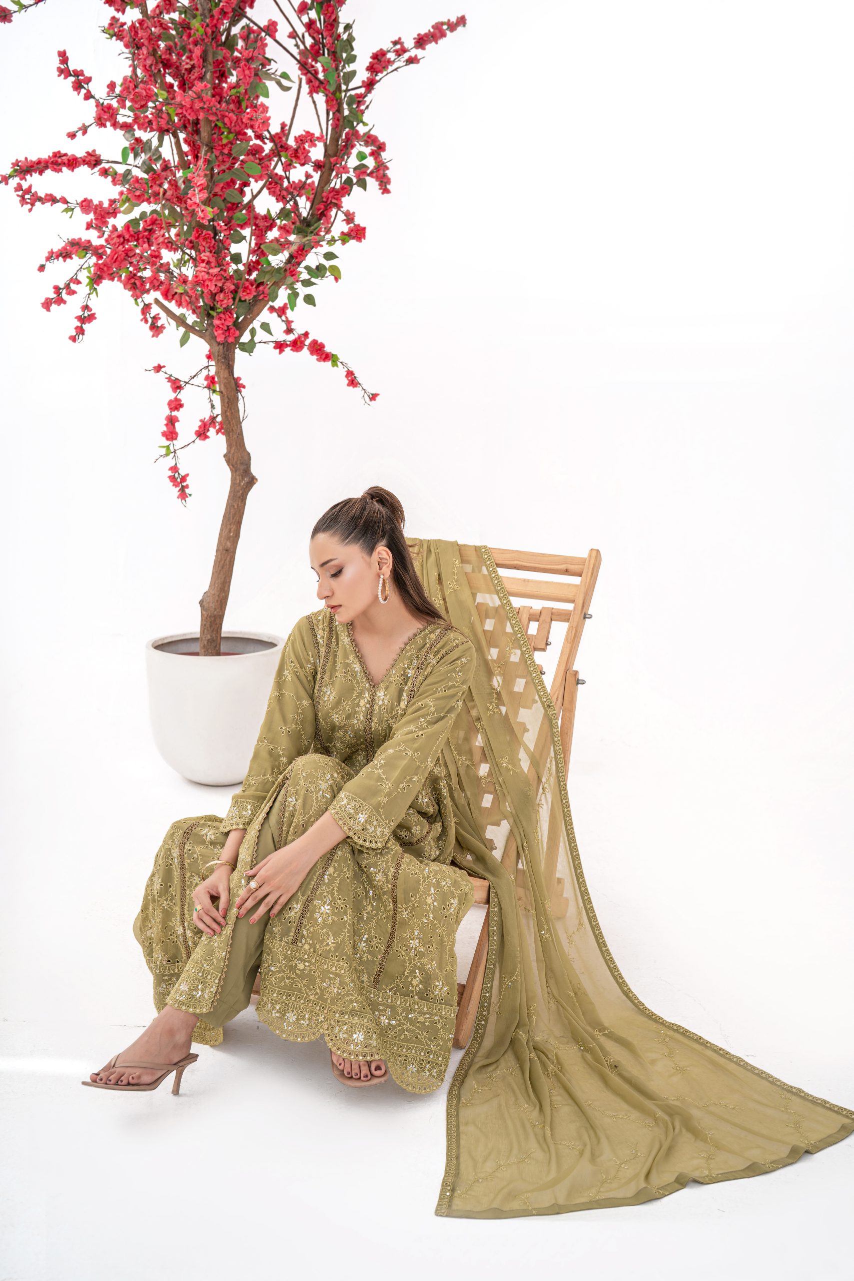 Waniya – Soft Olive Moss - Image 10