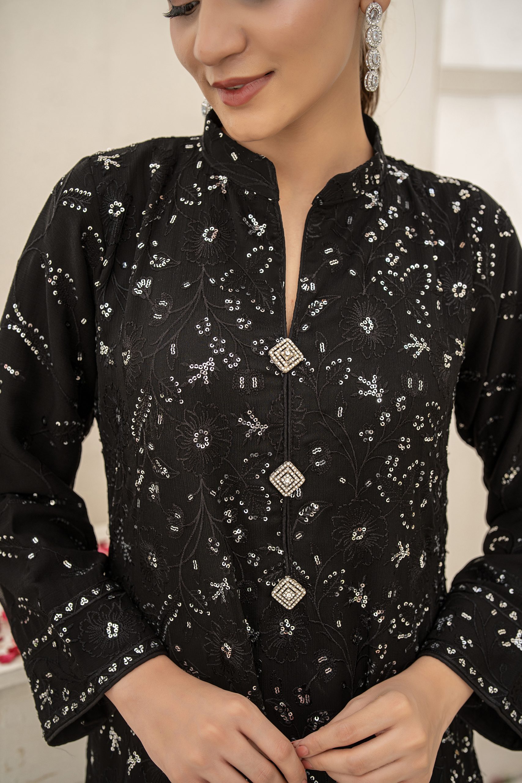 Alya – Classic Jet Black - Image 8