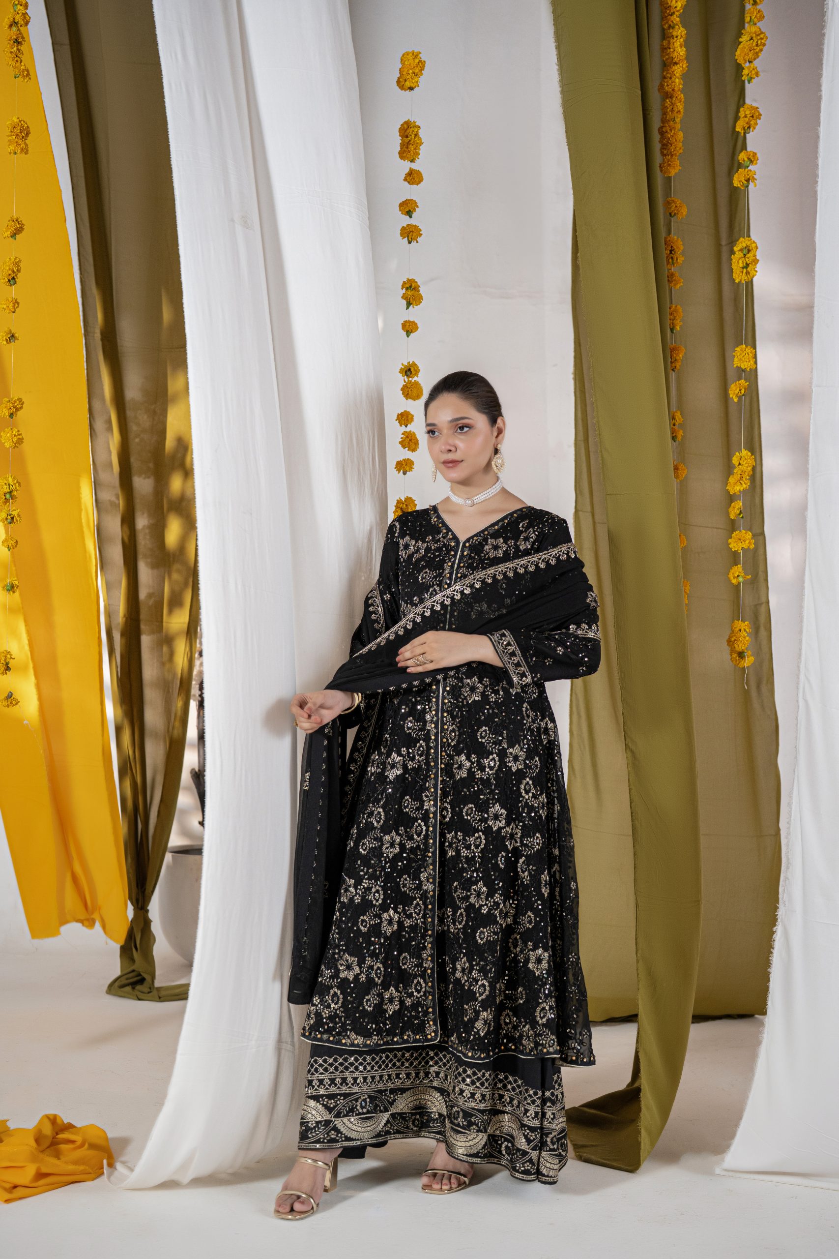 Ronaq – Classic Jet Black - Image 3
