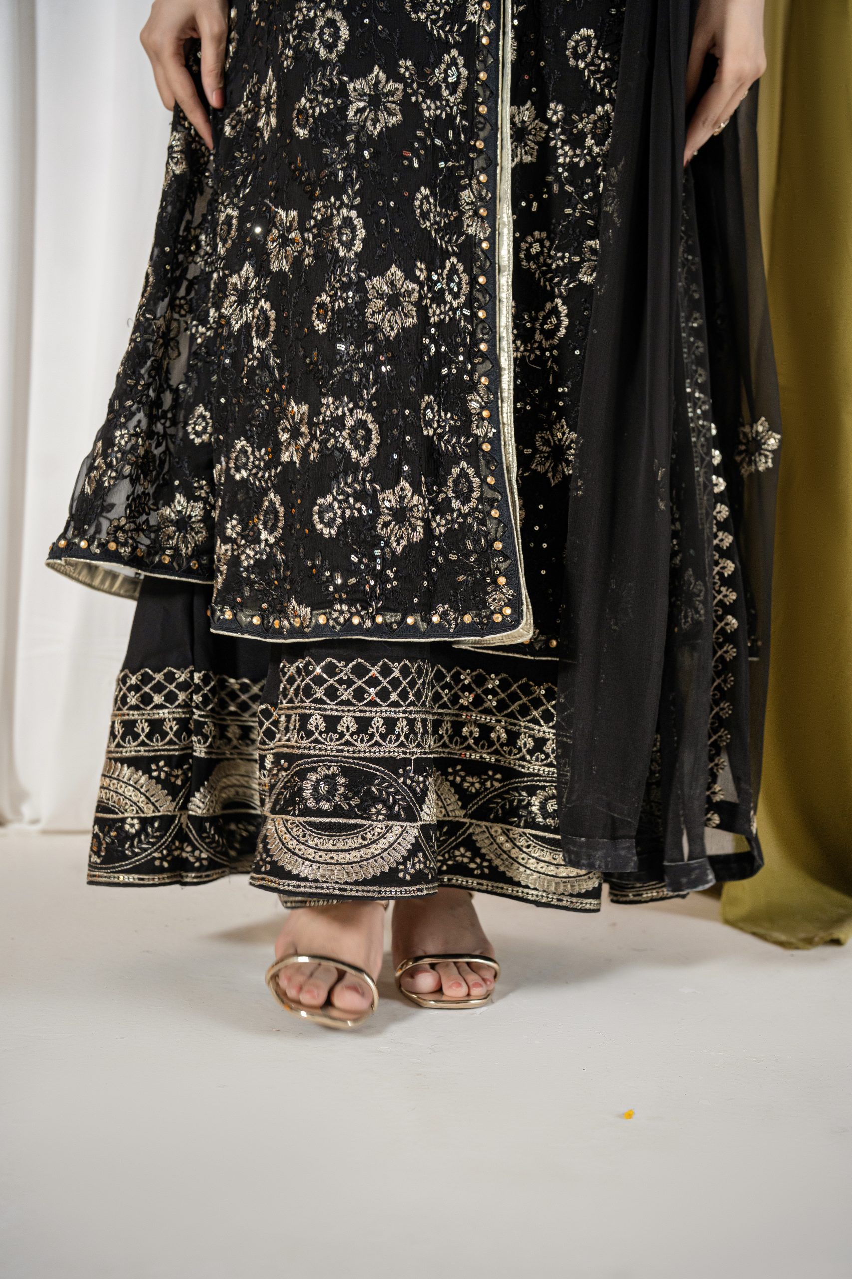 Ronaq – Classic Jet Black - Image 9