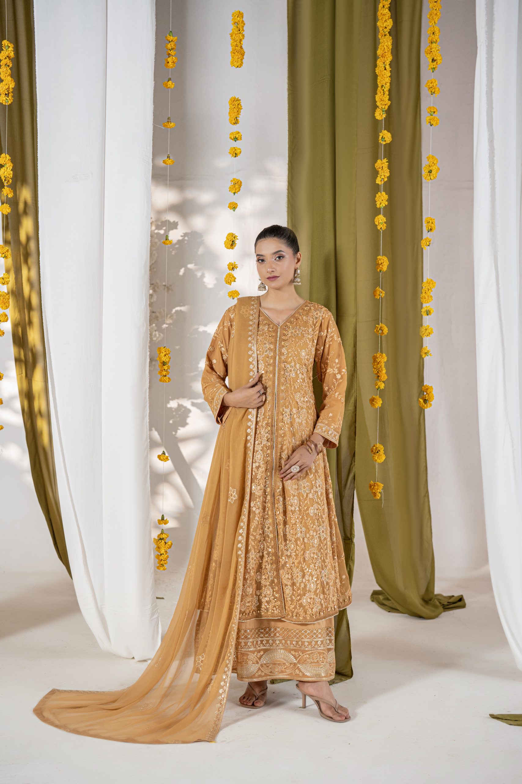 Ronaq – Golden Mustard