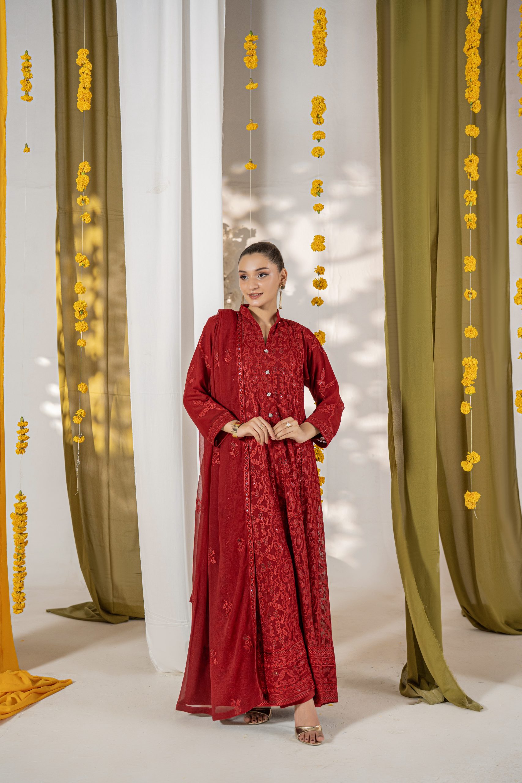 Ronaq – Deep Crimson Maroon - Image 11