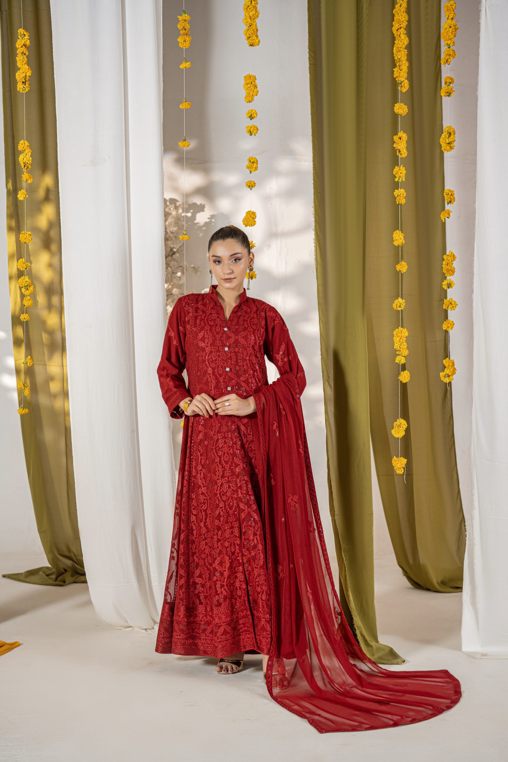 Ronaq – Deep Crimson Maroon - Image 12