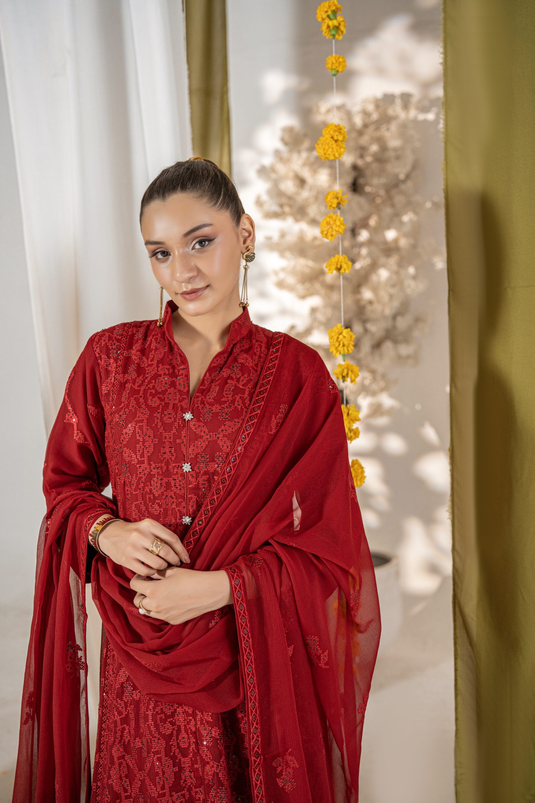 Ronaq – Deep Crimson Maroon - Image 15