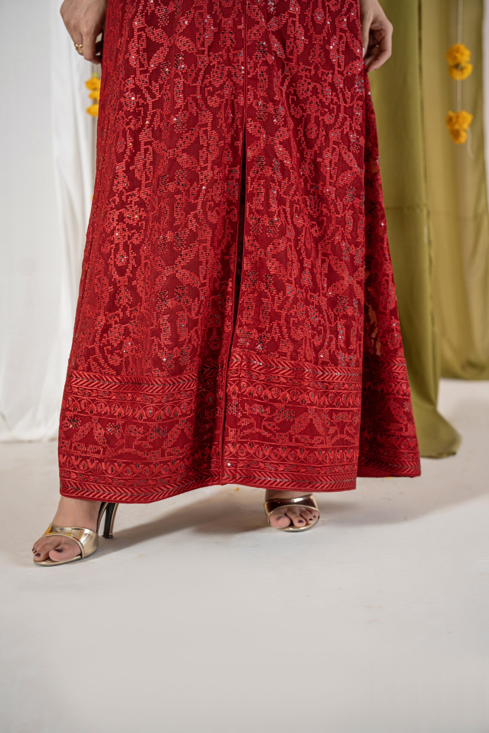 Ronaq – Deep Crimson Maroon - Image 20